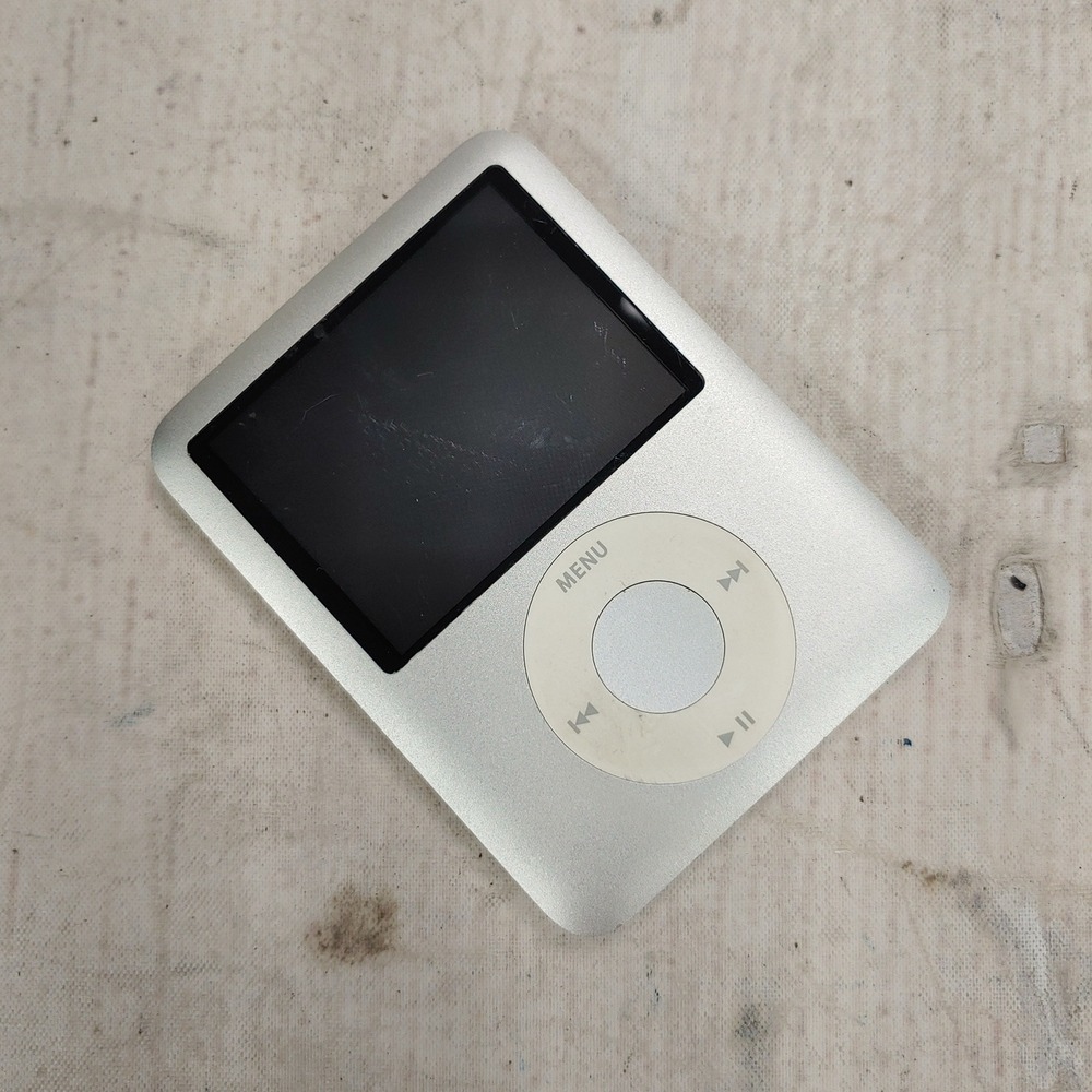 TESTED - Apple iPod Nano 3rd Gen A1236 4GB Silver FULL of Songs - MP3 Player
